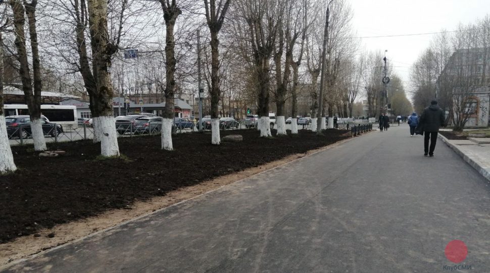 В Северодвинске завершается ремонт тротуара на Ломоносова